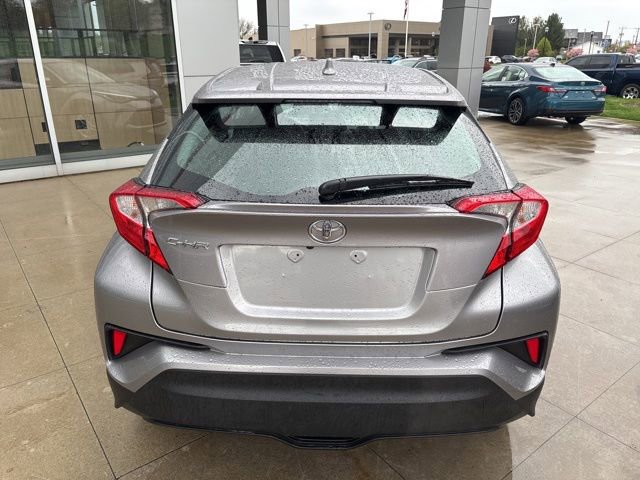 Used 2020 Toyota C-HR LE FWD image 6