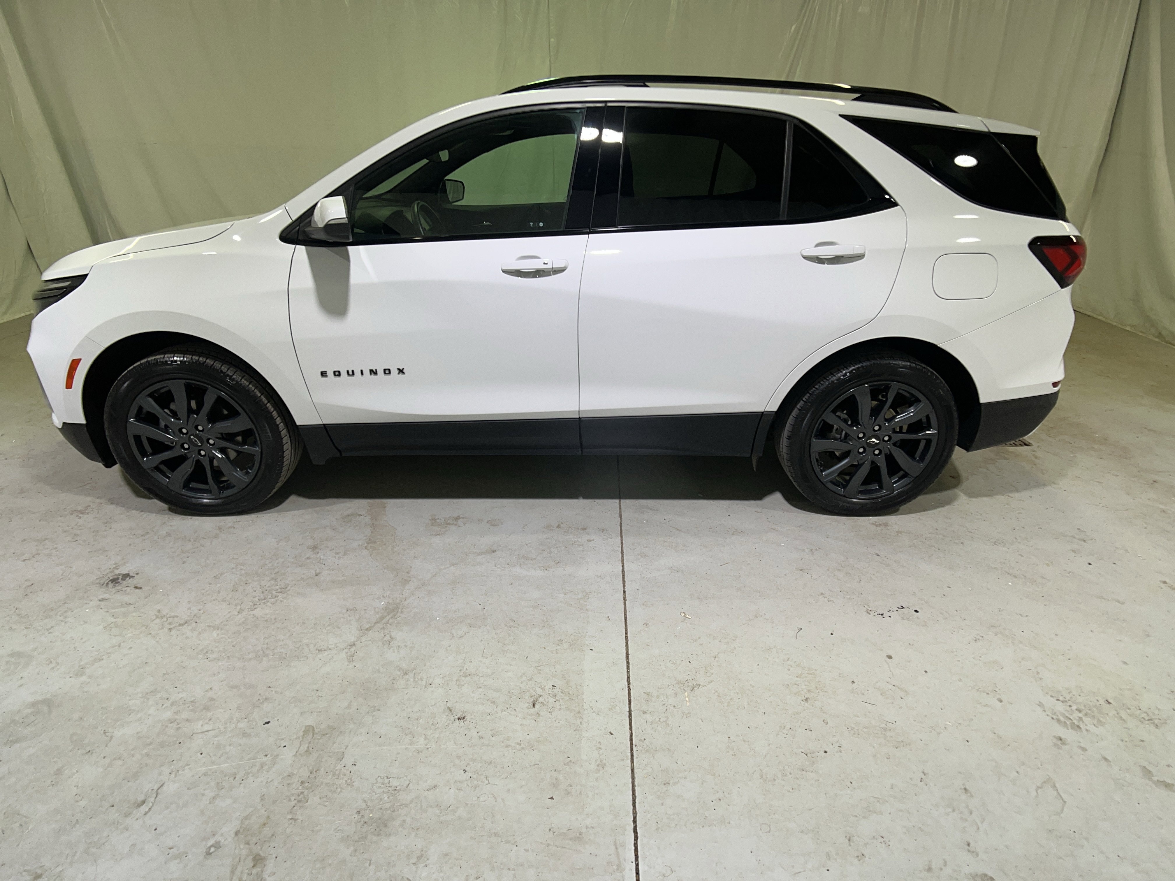 Certified 2022 Chevrolet Equinox RS w/ RS Leather Package image 6