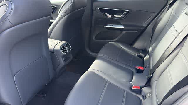Used 2026 Mercedes-Benz GLC 300 4MATIC image 31