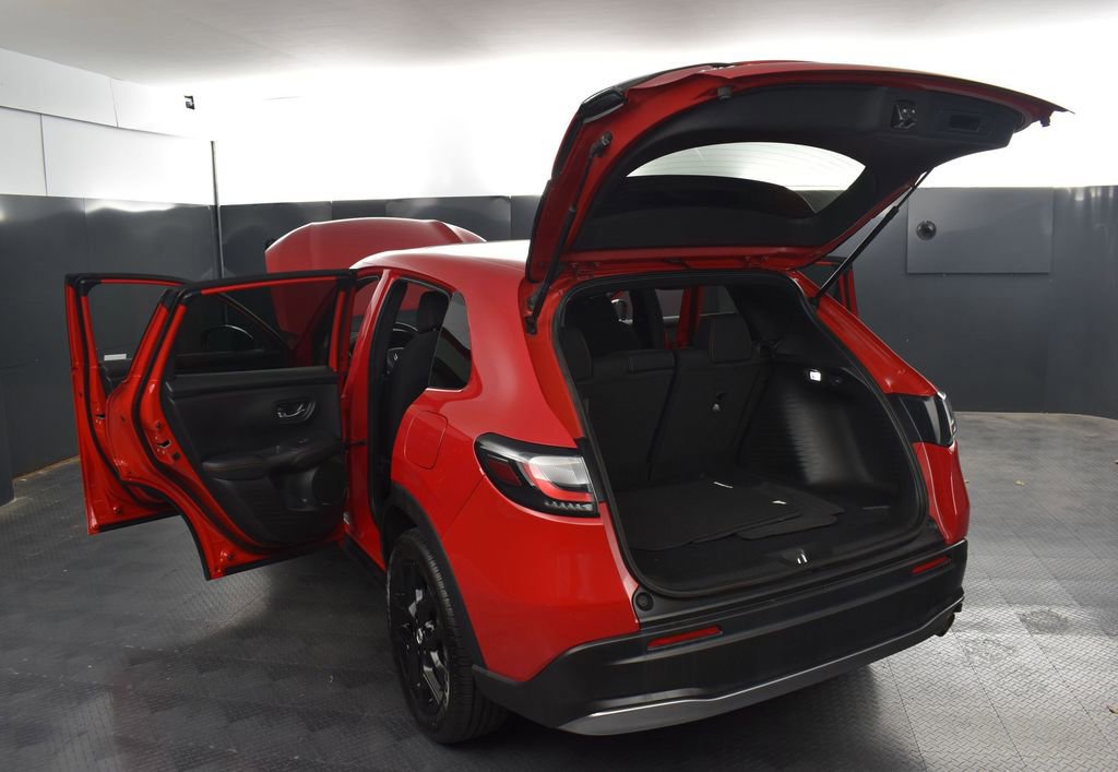 Used 2023 Honda HR-V Sport image 40