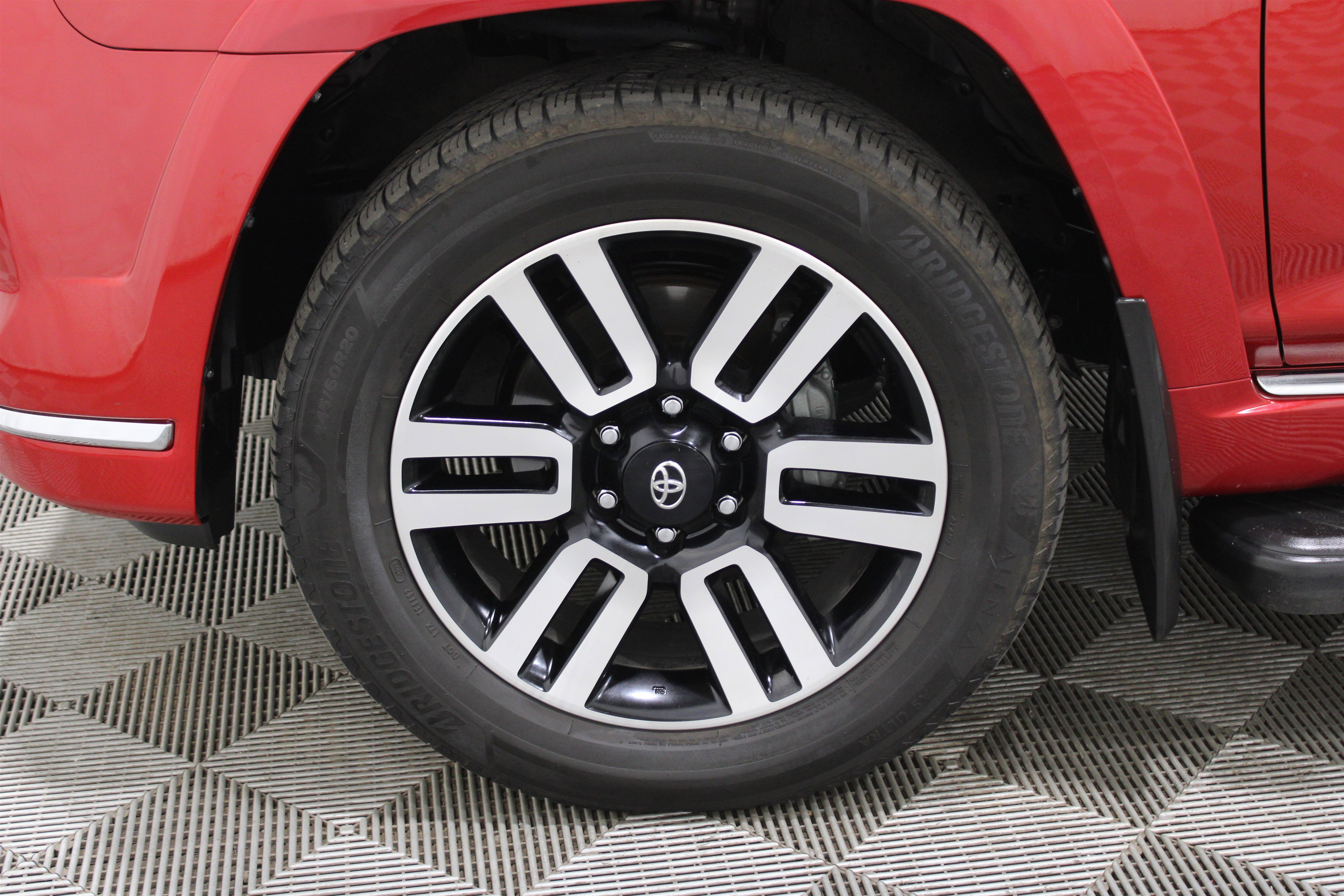 Used 2022 Toyota 4Runner Limited image 30