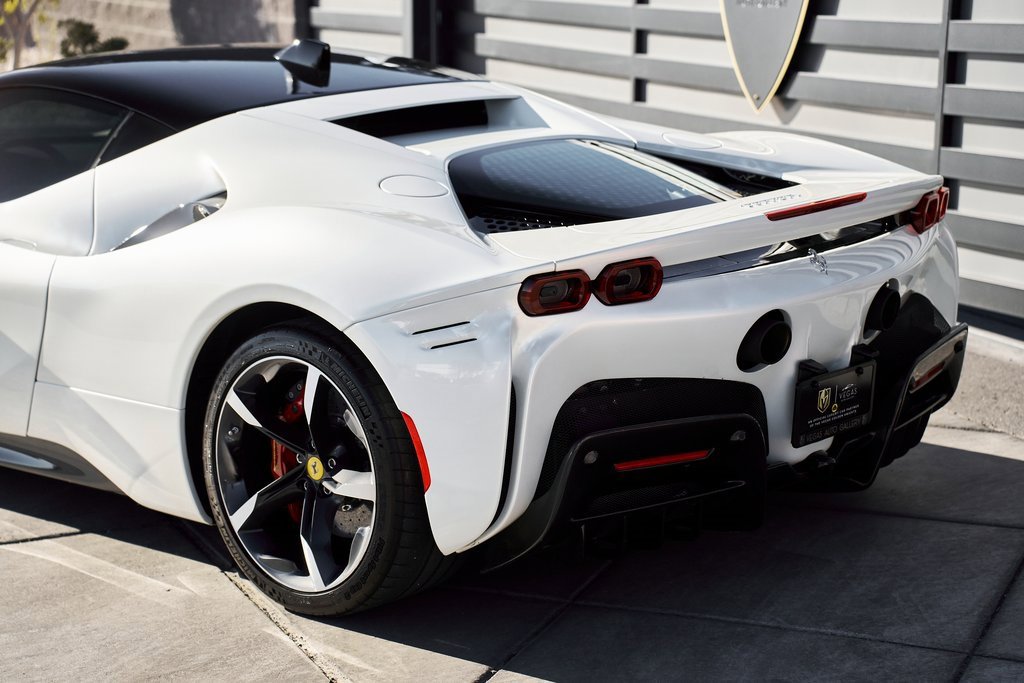 Used 2022 Ferrari SF90 Stradale image 12