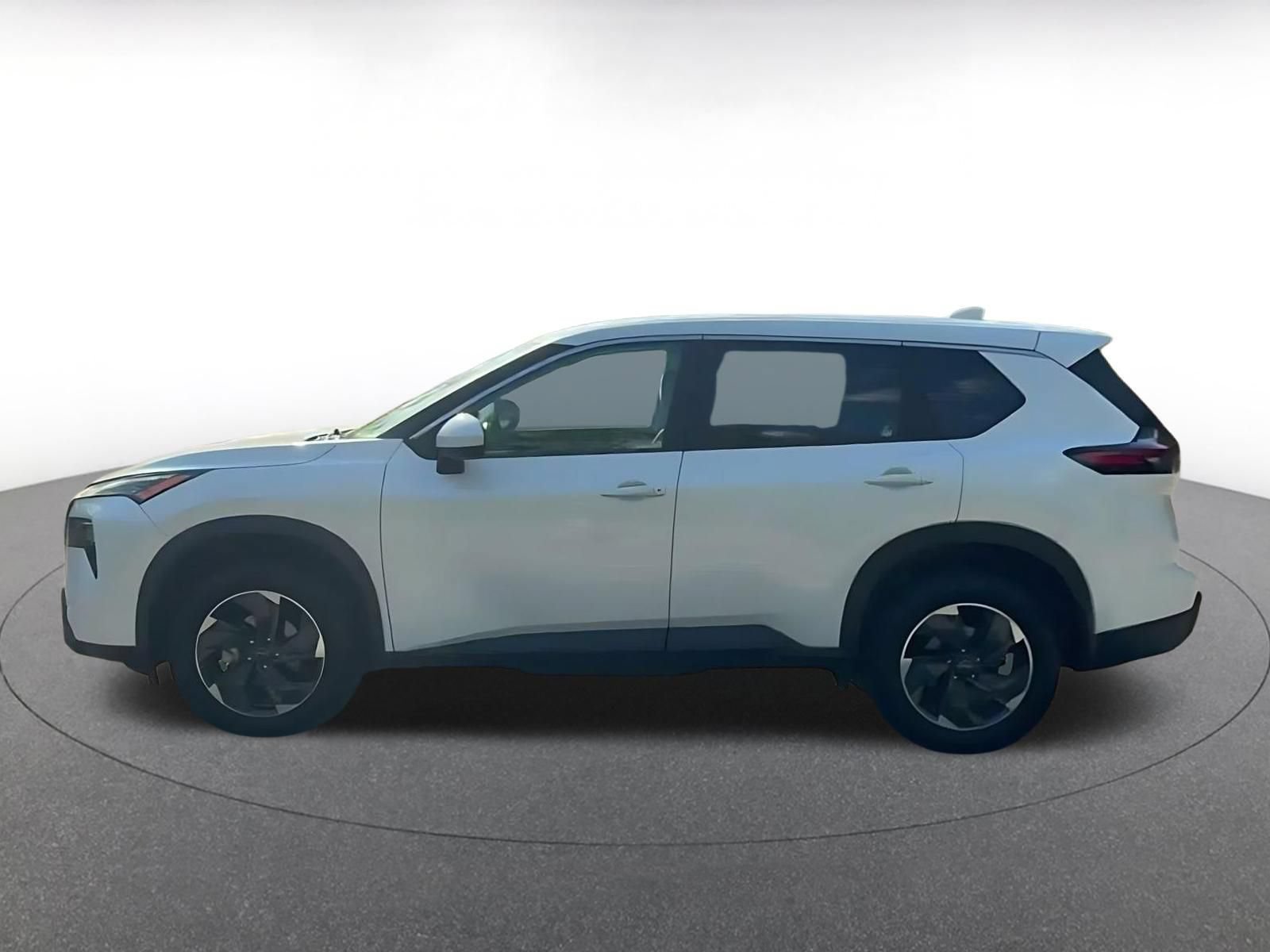 Used 2025 Nissan Rogue SV AWD/4WD image 8