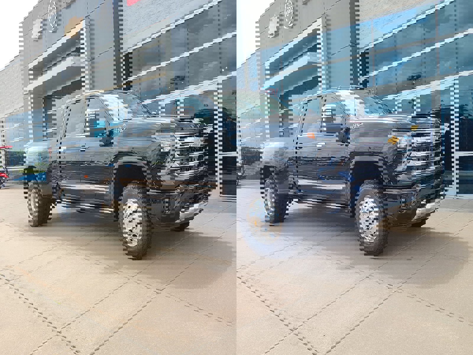 New 2025 Chevrolet Silverado 3500 High Country w/ High Country Premium Package image 2