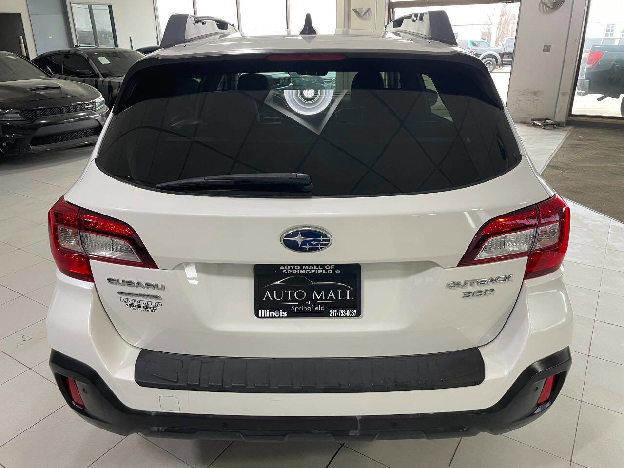 Used 2018 Subaru Outback 3.6R Limited image 6