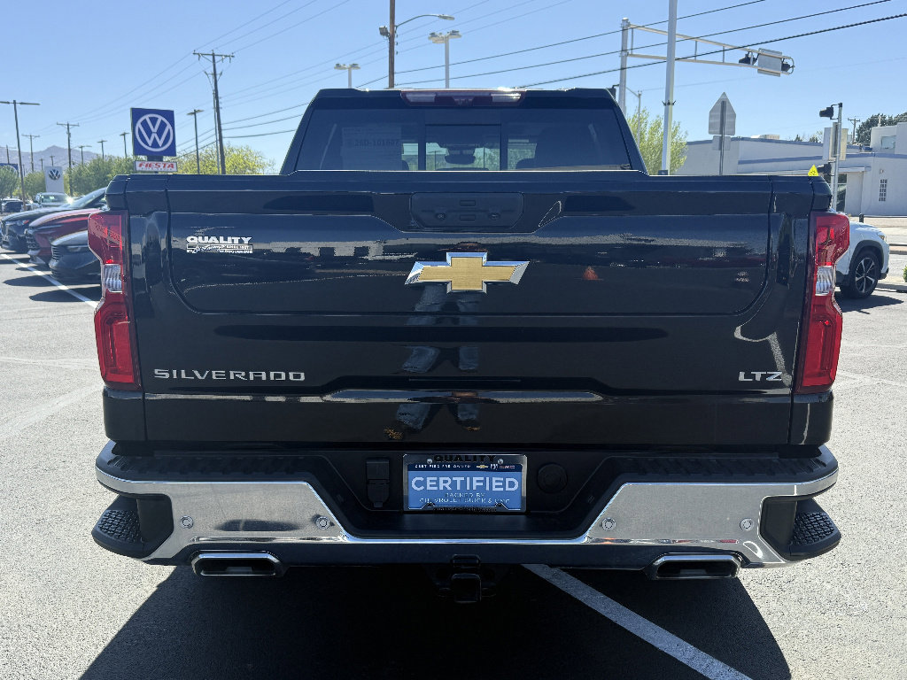 Used 2023 Chevrolet Silverado 1500 LTZ w/ LTZ Premium Package AWD/4WD image 5