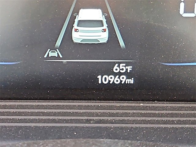 Used 2024 Hyundai Venue SEL image 18