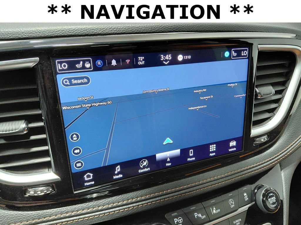 Used 2024 Chrysler Pacifica Pinnacle w/ Trailer Tow Group FWD image 17