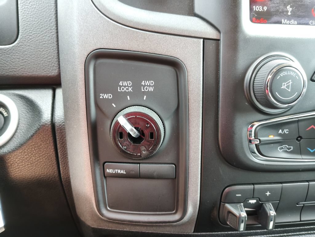 Used 2019 RAM 1500 Express w/ Wheel & Sound Group AWD/4WD image 27