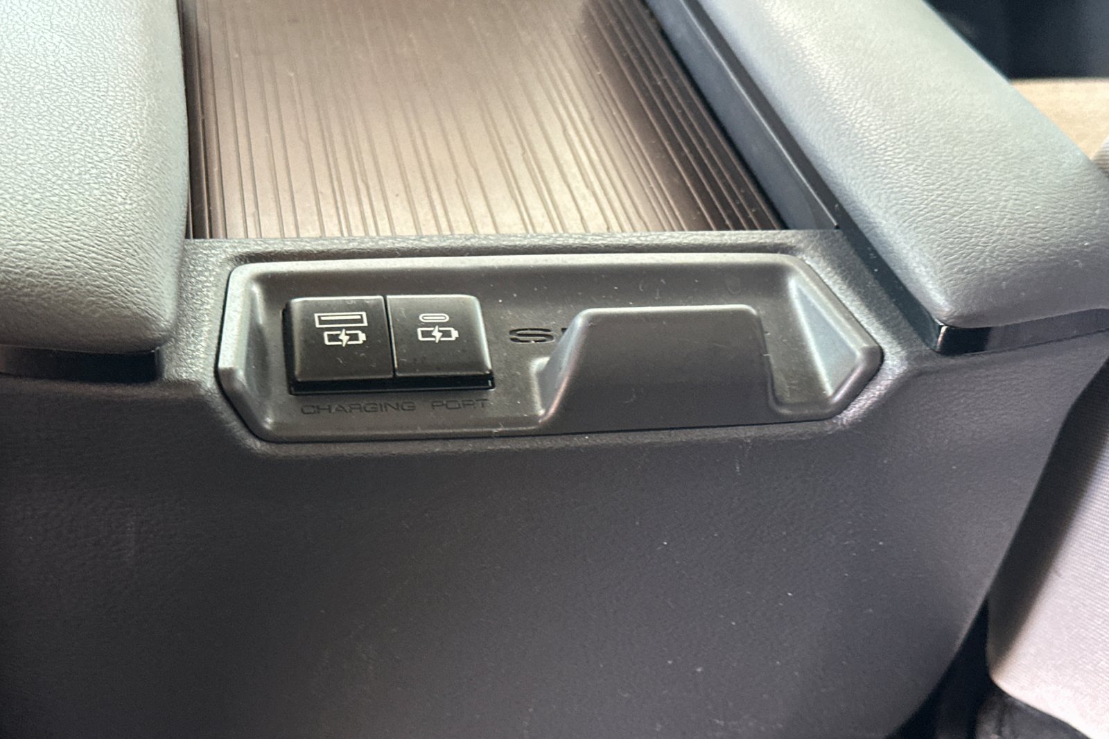 Certified 2024 Toyota Sienna LE AWD/4WD image 16