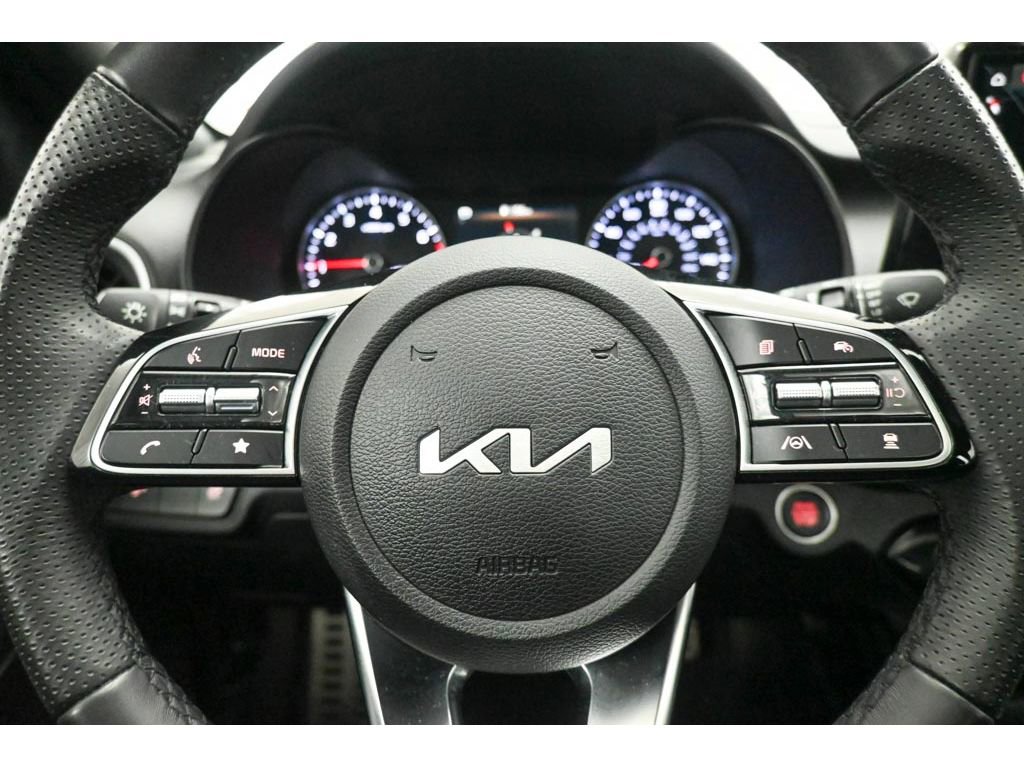 Used 2024 Kia Forte GT-Line w/ GT-Line Premium Package image 32