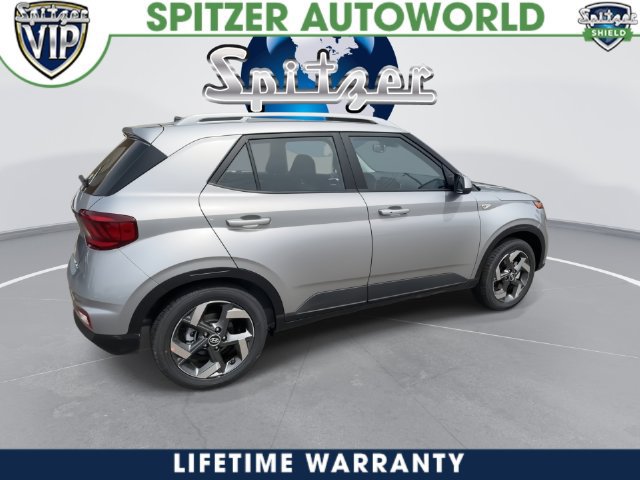 New 2026 Hyundai Venue SEL FWD image 16