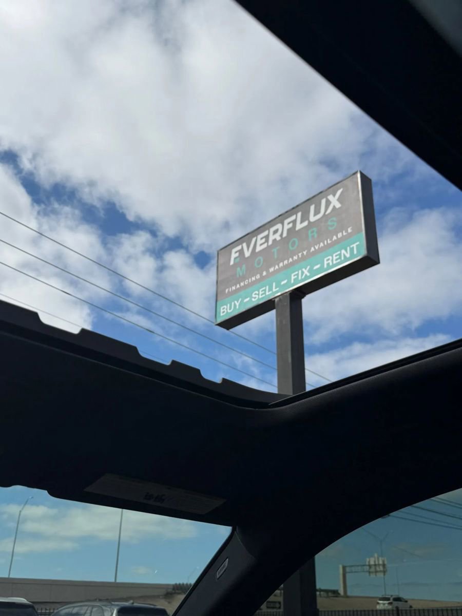 Used 2015 BMW 550i Sedan image 13