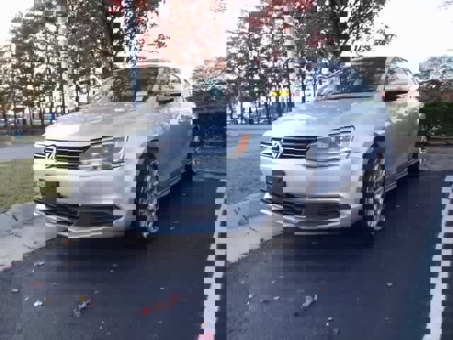 Used 2014 Volkswagen Jetta SE