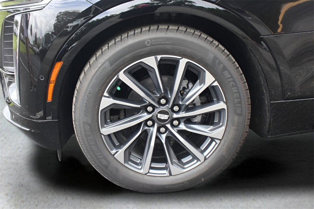 New 2026 Cadillac Lyriq Sport image 9