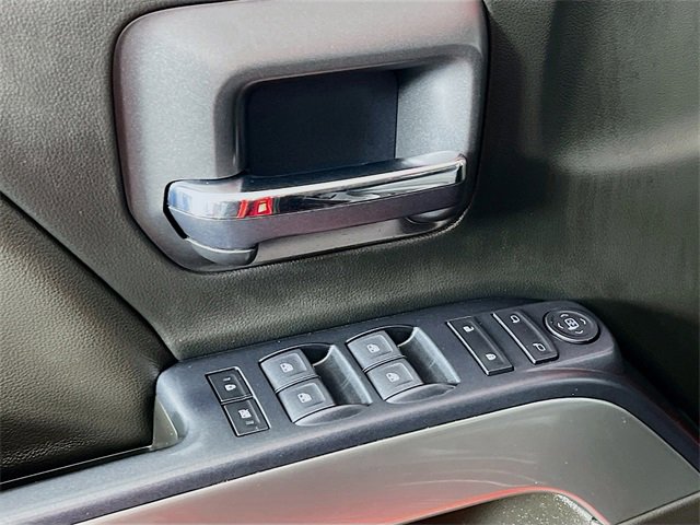 Used 2018 Chevrolet Silverado 1500 LT w/ All Star Edition image 9