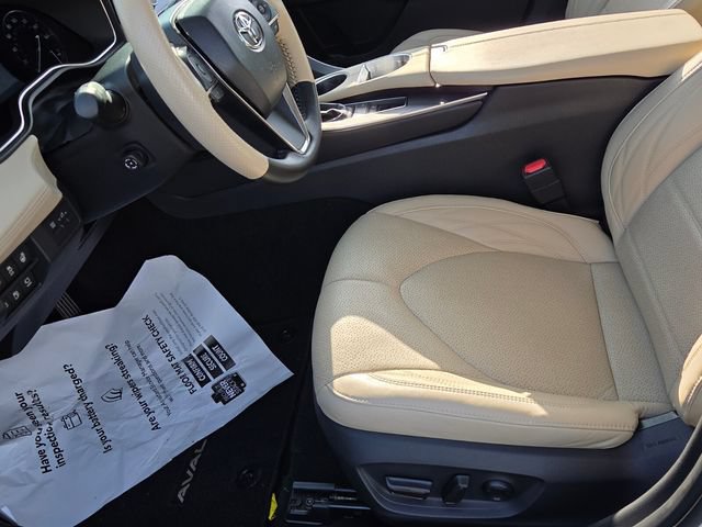 Used 2020 Toyota Avalon Limited w/ Advanced Safety Package FWD image 5