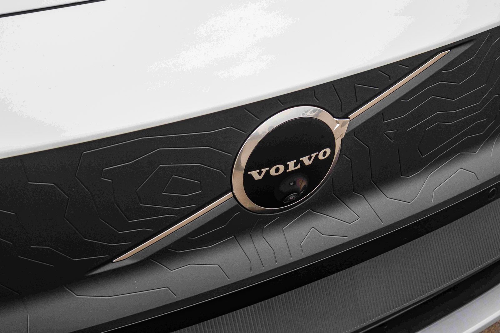 New 2026 Volvo EX30 Cross Country Ultra w/ Protection Package Premier image 16