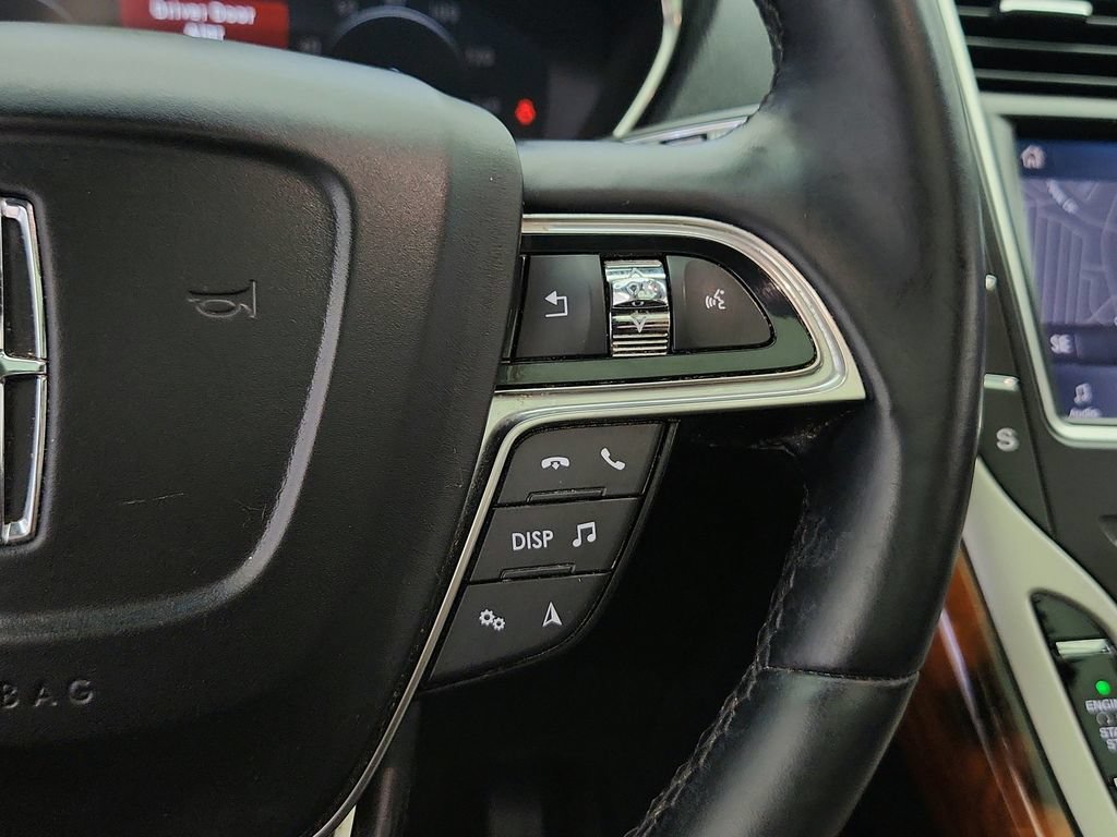 Used 2020 Lincoln Nautilus Reserve w/ Cargo Utility Package AWD/4WD image 25