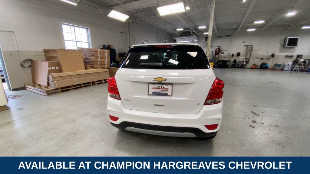 Used 2020 Chevrolet Trax LT w/ LT Convenience Package FWD image 9