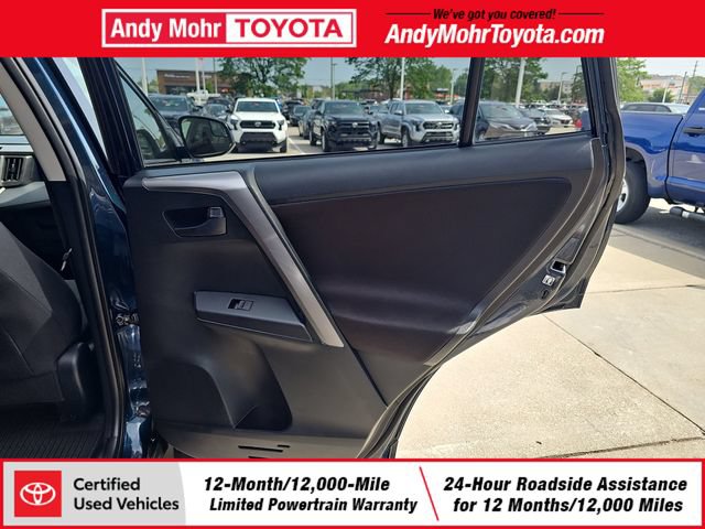 Certified 2018 Toyota RAV4 LE w/ All Weather Liner Package FWD image 31