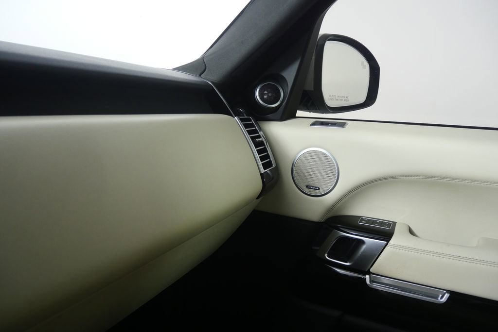 Used 2016 Land Rover Range Rover Supercharged image 23