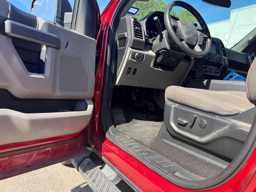 Used 2019 Ford F150 XLT w/ Equipment Group 302A Luxury RWD image 9