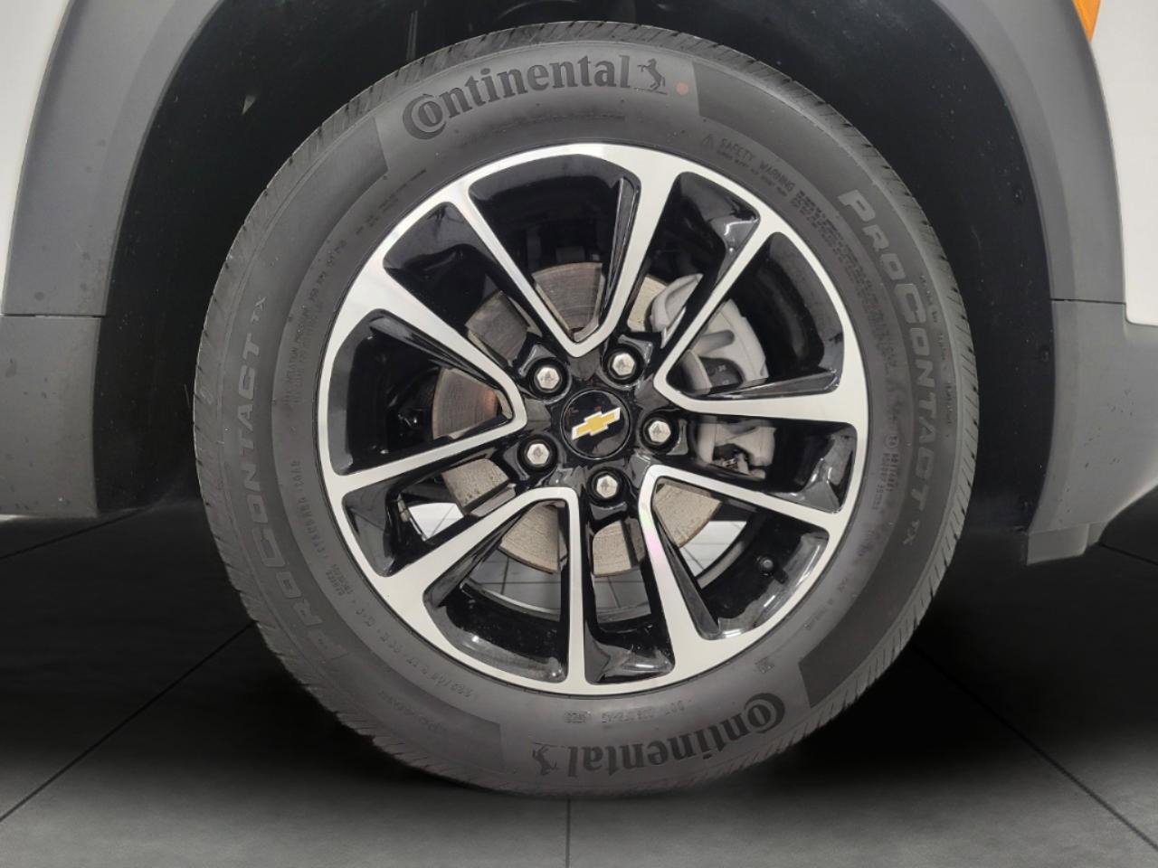 Certified 2024 Chevrolet TrailBlazer LT image 3