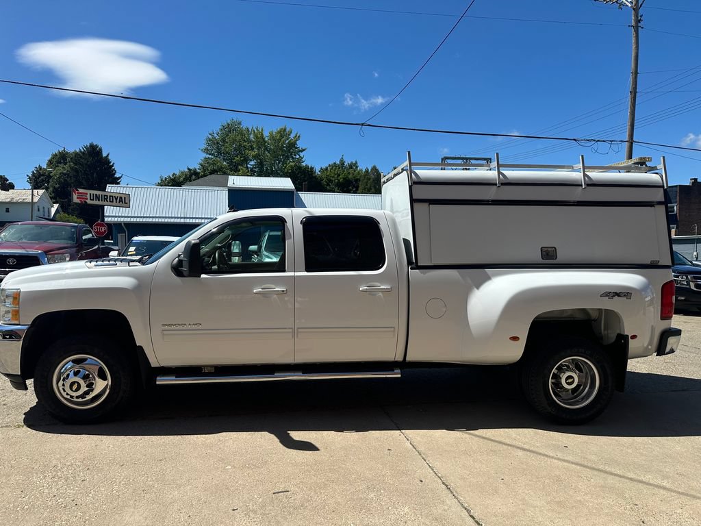 Used 2012 Chevrolet Silverado 3500 LTZ w/ LTZ Plus Package AWD/4WD image 2