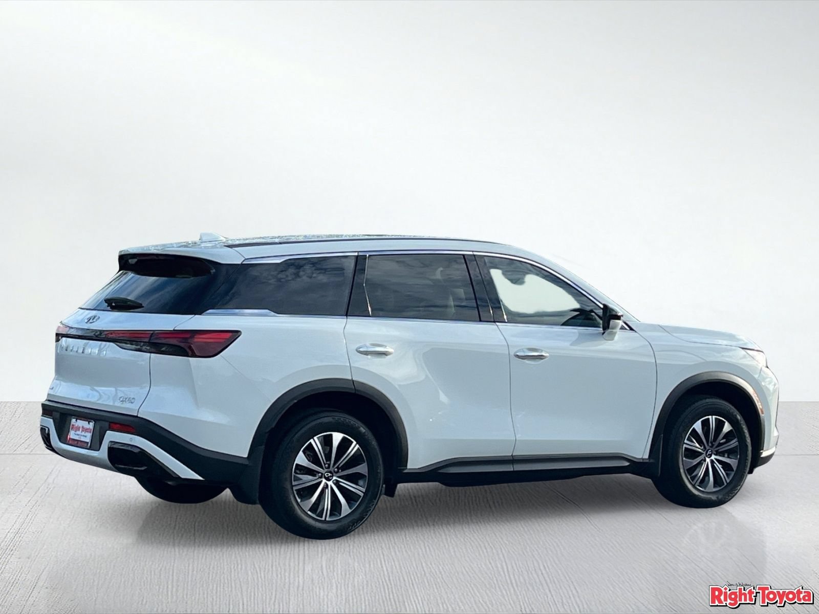 Used 2024 INFINITI QX60 Pure AWD/4WD image 5