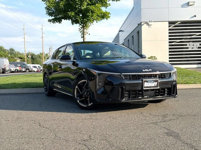 Used 2025 Kia K4 GT-Line w/ GT-Line Premium Package FWD image 1