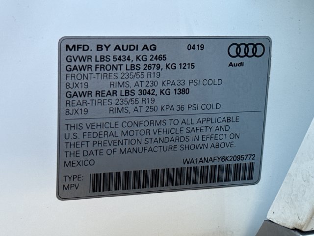 Used 2019 Audi Q5 2.0T Premium w/ Convenience Package AWD/4WD image 17