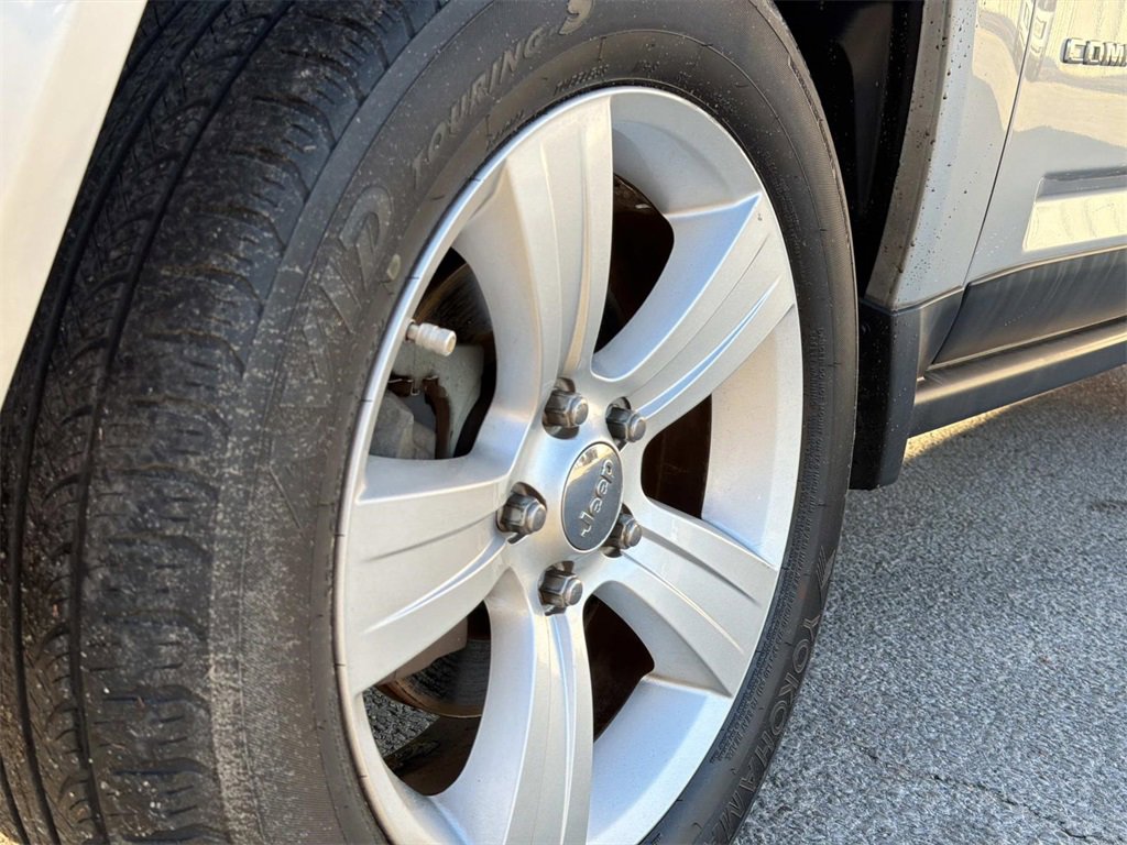 Used 2012 Jeep Compass Sport image 9