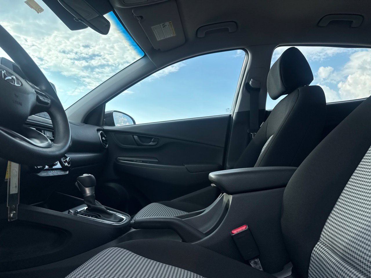 Used 2022 Hyundai Kona SE FWD image 43