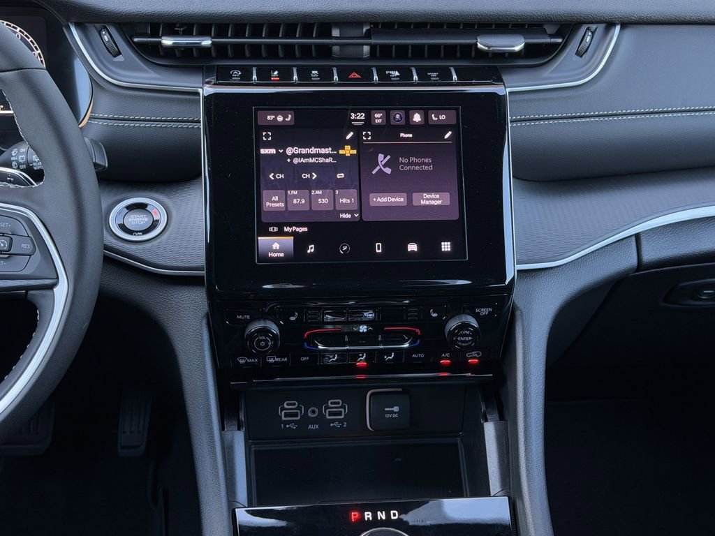 New 2025 Jeep Grand Cherokee L Altitude AWD/4WD image 14