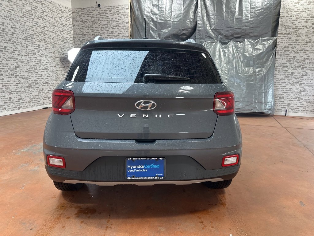 Certified 2025 Hyundai Venue SEL image 6
