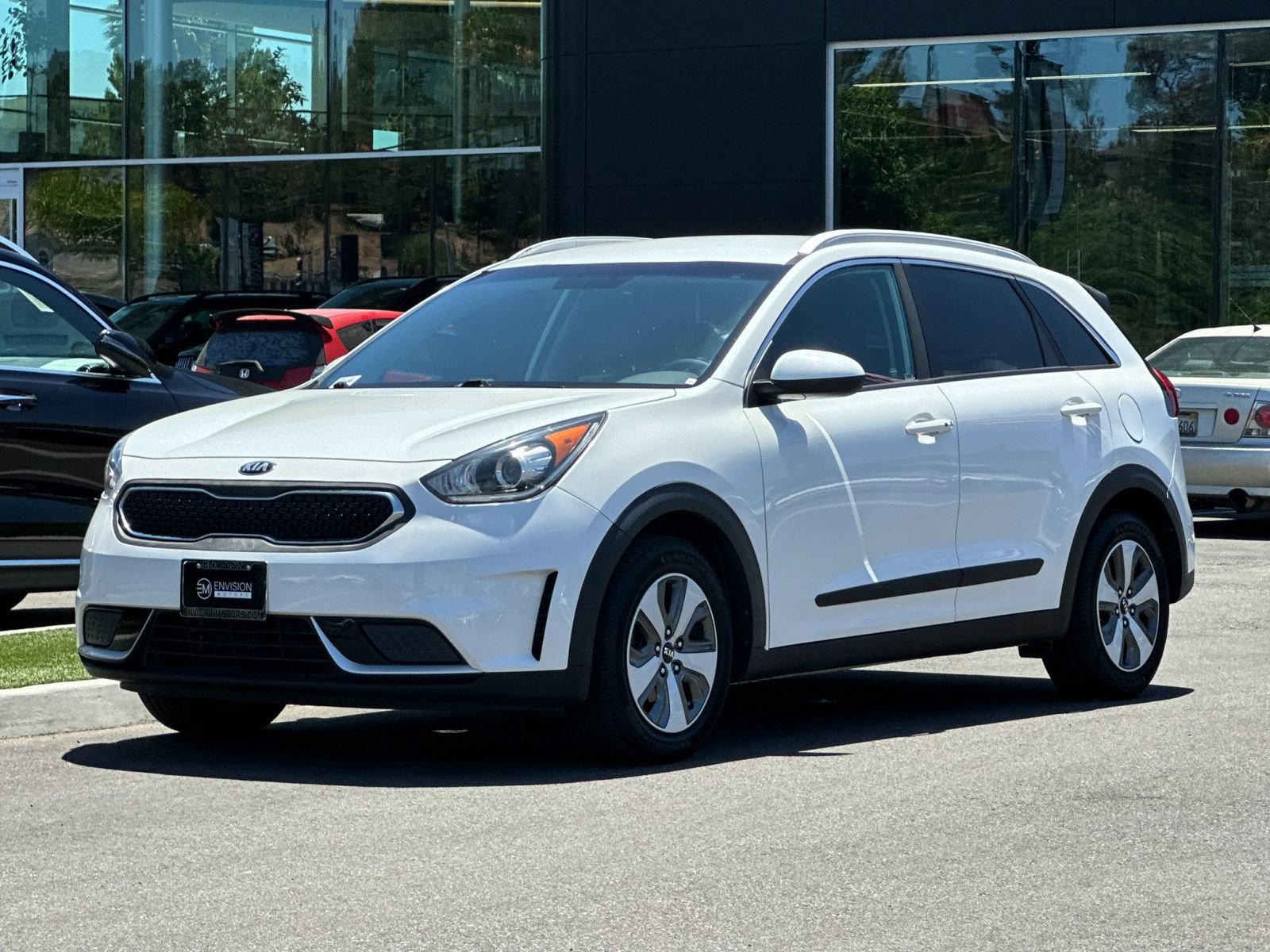 Used 2019 Kia Niro LX FWD image 7