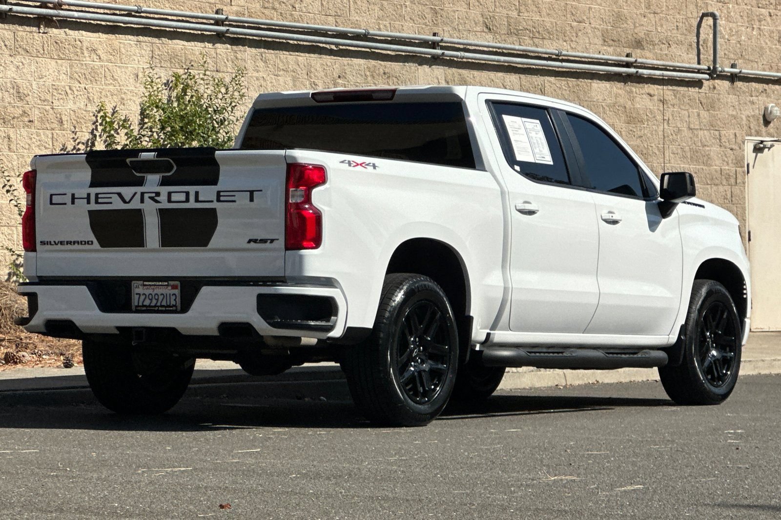 Used 2023 Chevrolet Silverado 1500 RST w/ Rally Edition AWD/4WD image 3