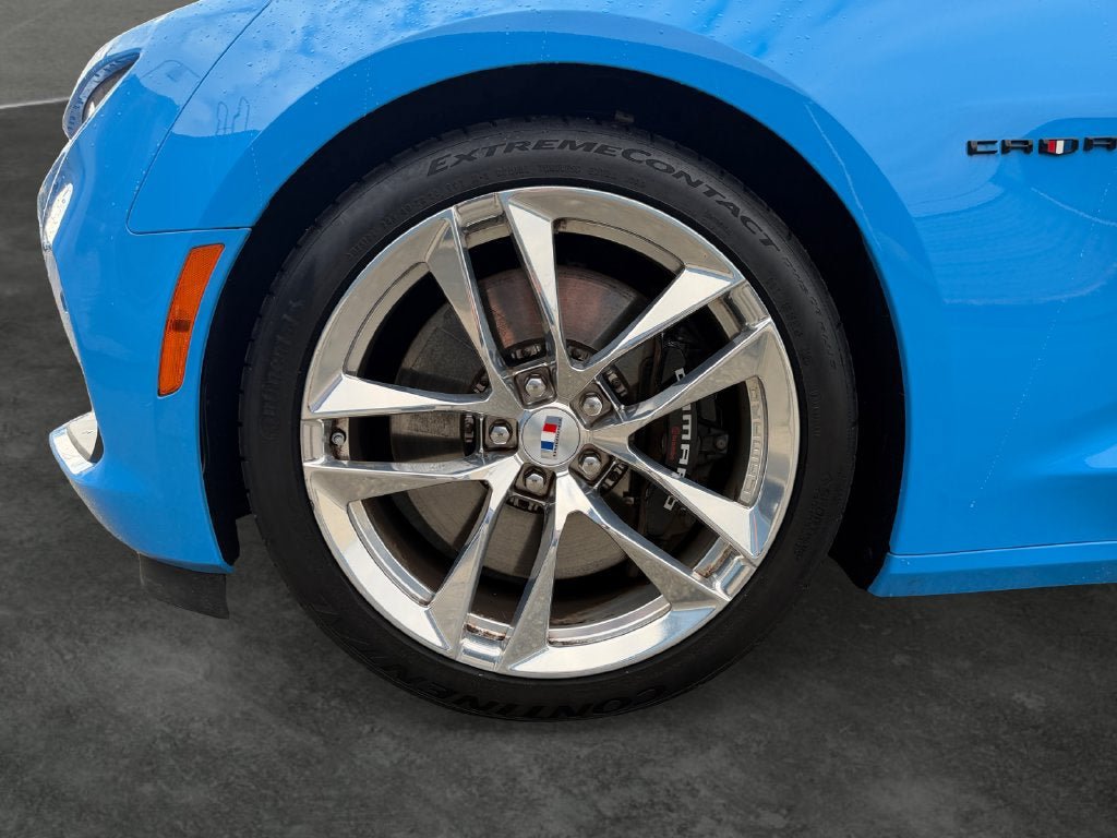 Used 2023 Chevrolet Camaro SS w/ Design Package 3 RWD image 4