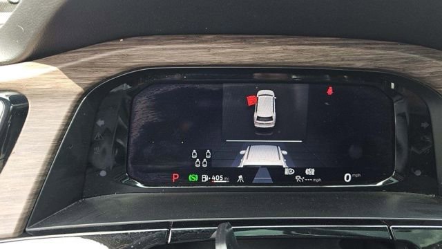 Used 2025 Volkswagen Atlas SEL image 17