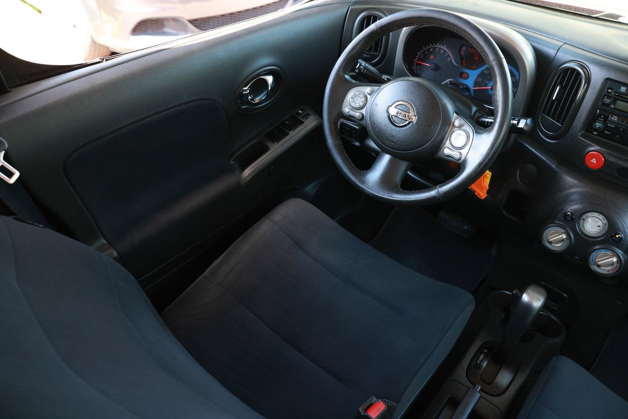 Used 2011 Nissan Cube 1.8 S w/ Interior Designer Pkg FWD image 20