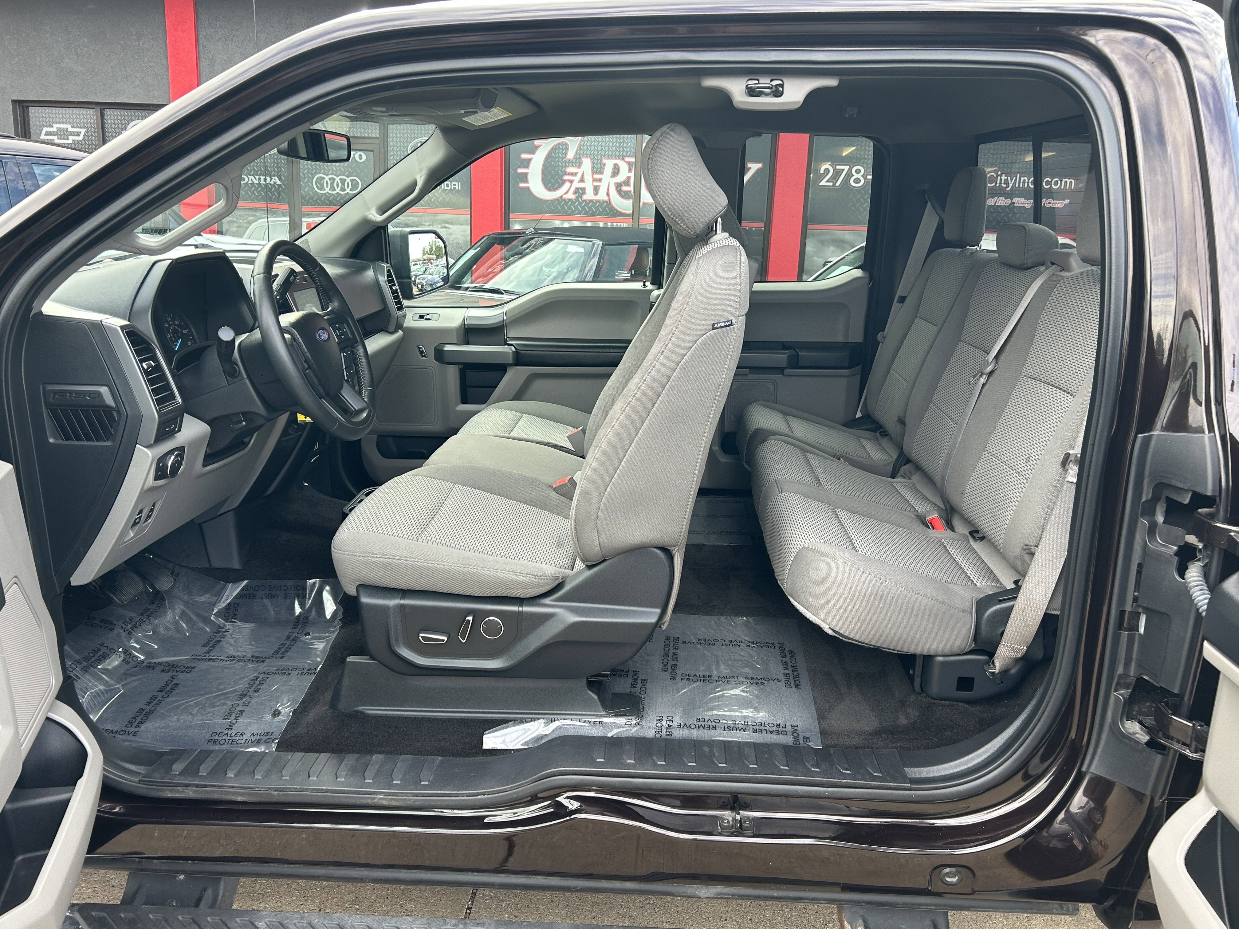 Used 2018 Ford F150 XLT w/ Equipment Group 302A Luxury image 7