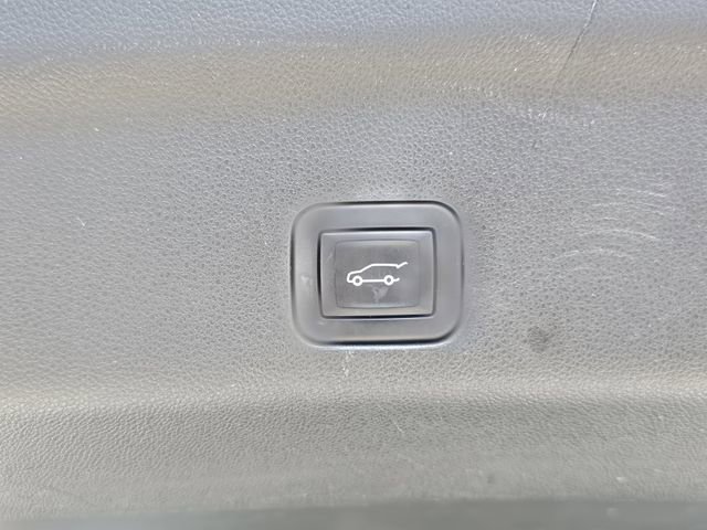 Used 2023 Chevrolet Tahoe LT image 31