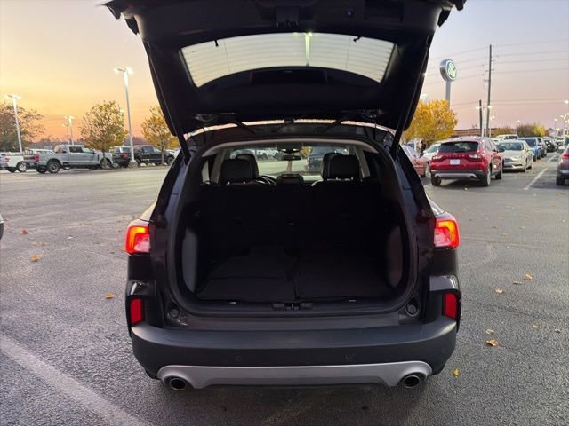 Used 2022 Ford Escape SEL image 10