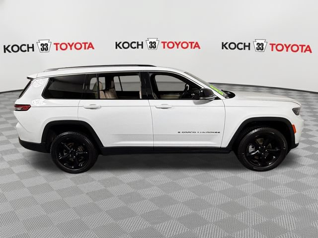 Used 2023 Jeep Grand Cherokee L Limited AWD/4WD image 9