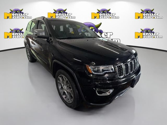 Used 2022 Jeep Grand Cherokee Limited w/ Technology Group AWD/4WD image 3