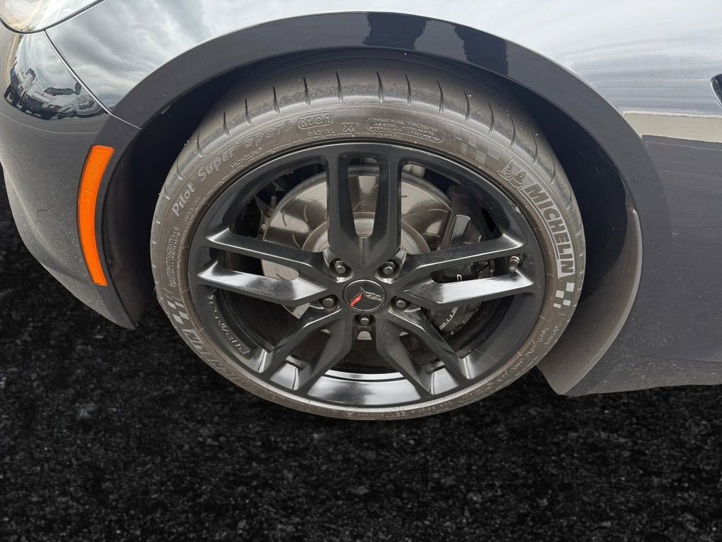 Used 2017 Chevrolet Corvette Stingray Convertible image 9