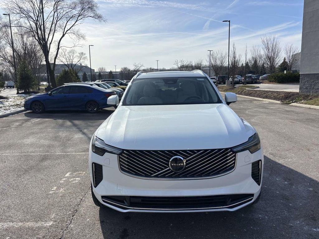 New 2026 Volvo XC90 B6 Ultra w/ Protection Package image 2