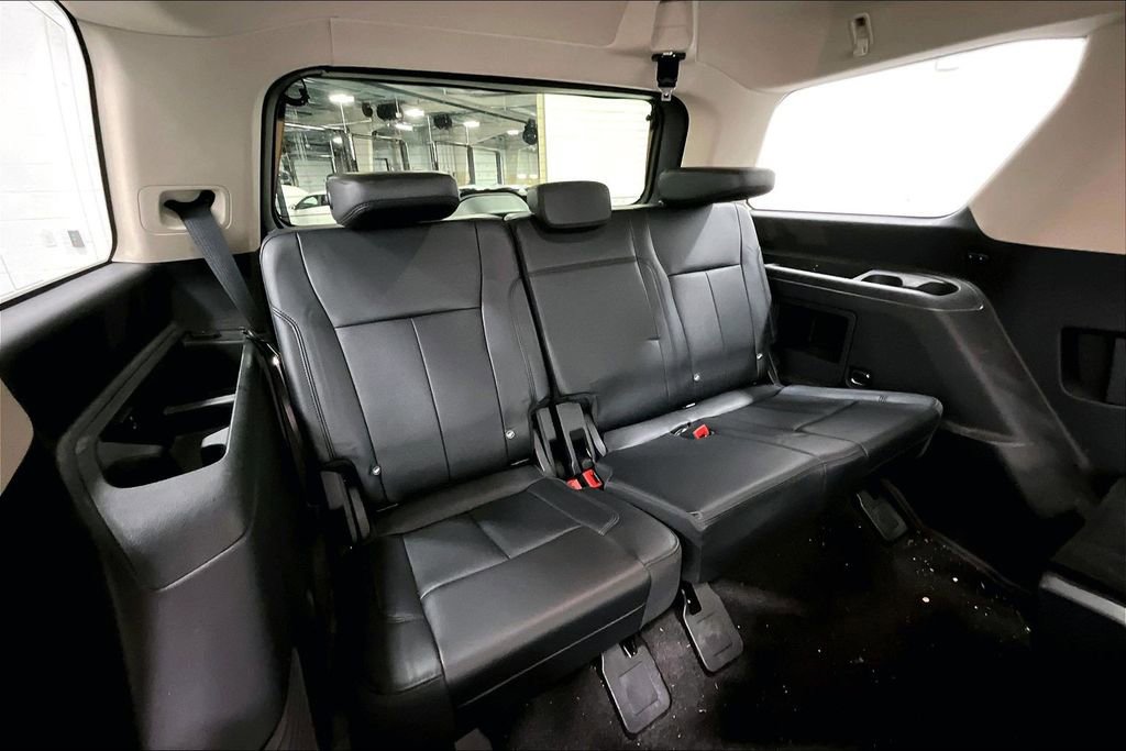 Used 2023 Ford Expedition XLT image 35