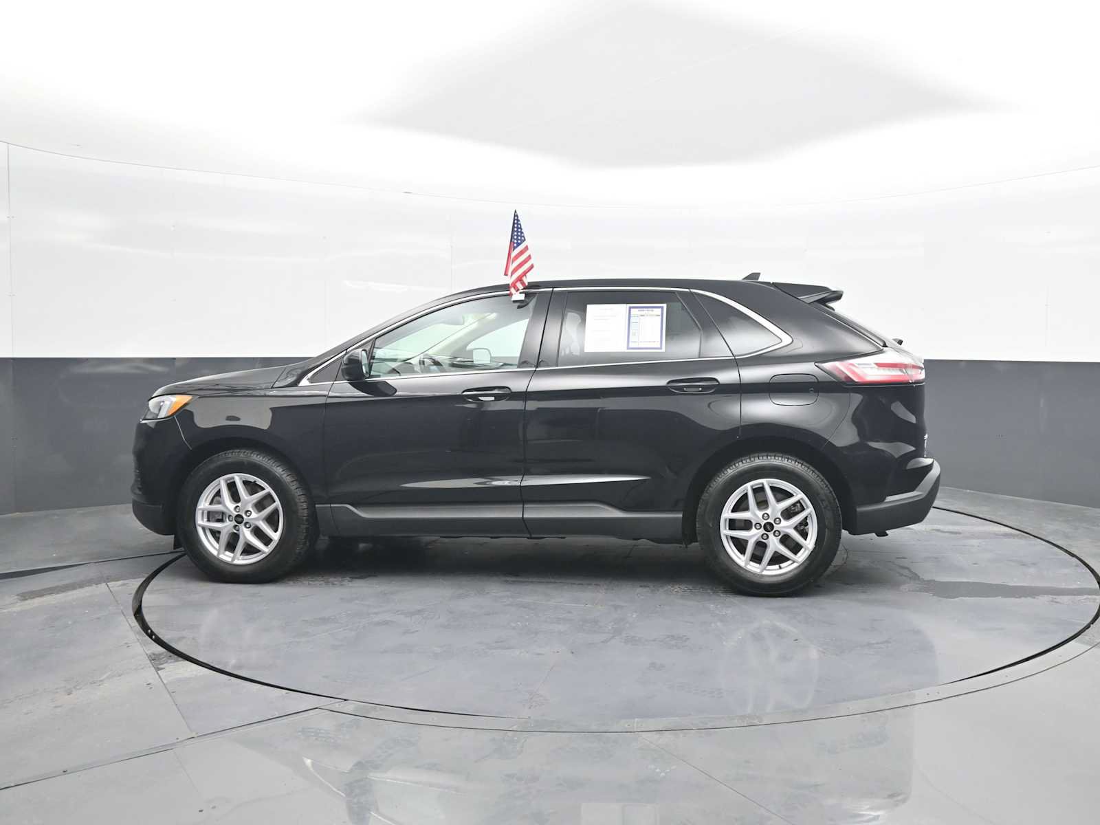 Used 2023 Ford Edge SEL AWD/4WD image 5